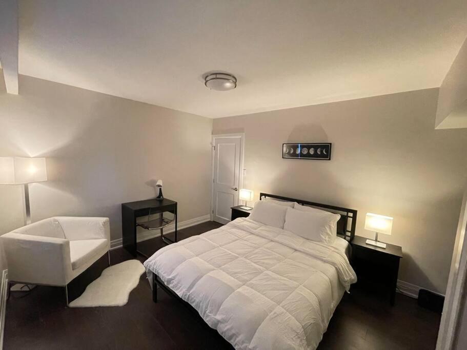 3-Bedroom Modern Luxury Apartment In The Heart Of City Toronto Eksteriør billede